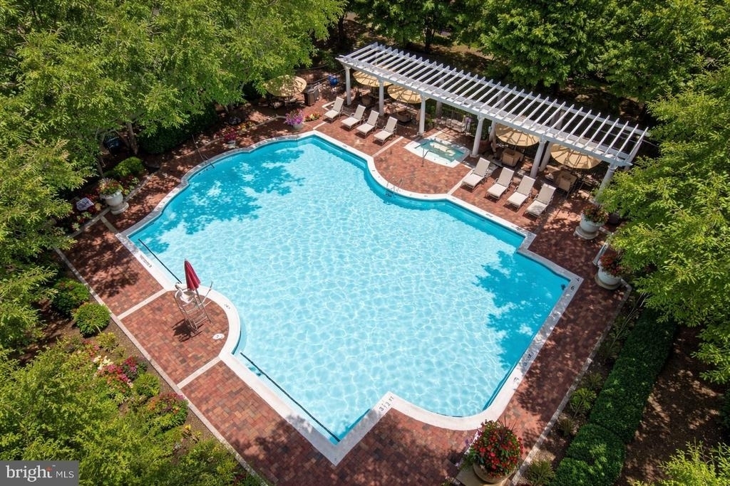 11800 Old Georgetown Road - Photo 60
