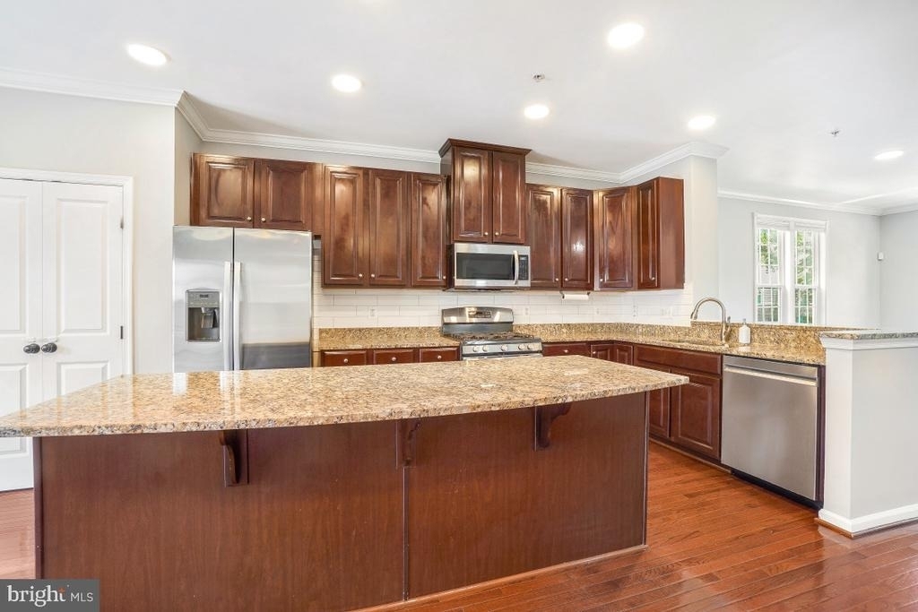 22764 Autumn Breeze Avenue - Photo 11