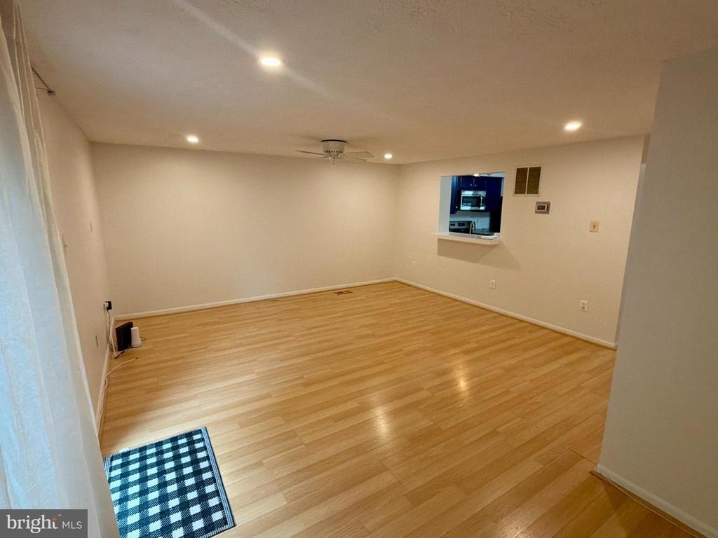 9619 Glendower Court - Photo 6