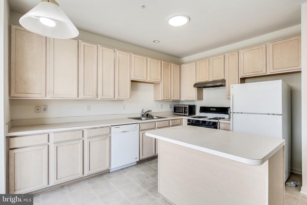2702 Snowmill Court - Photo 17