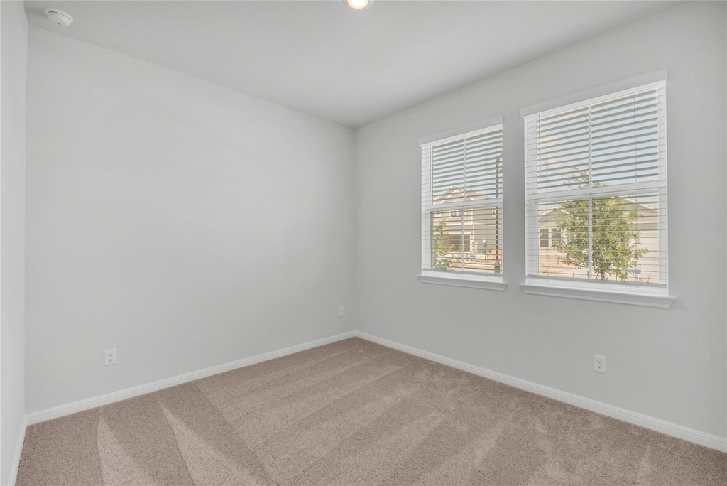 2412 Ekvall Dr - Photo 11