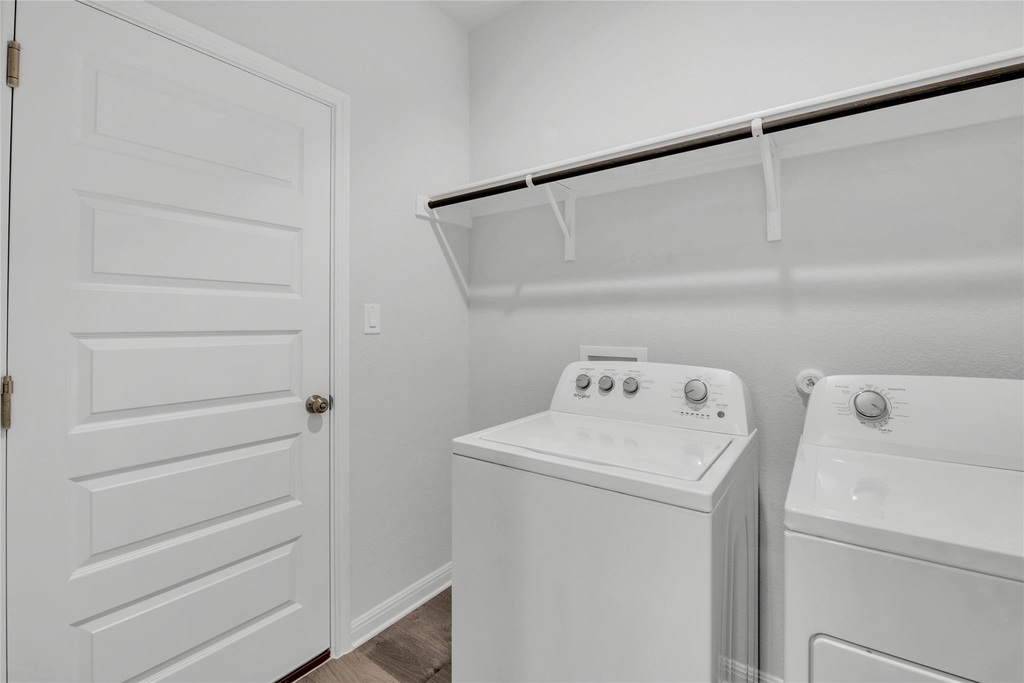 2412 Ekvall Dr - Photo 17