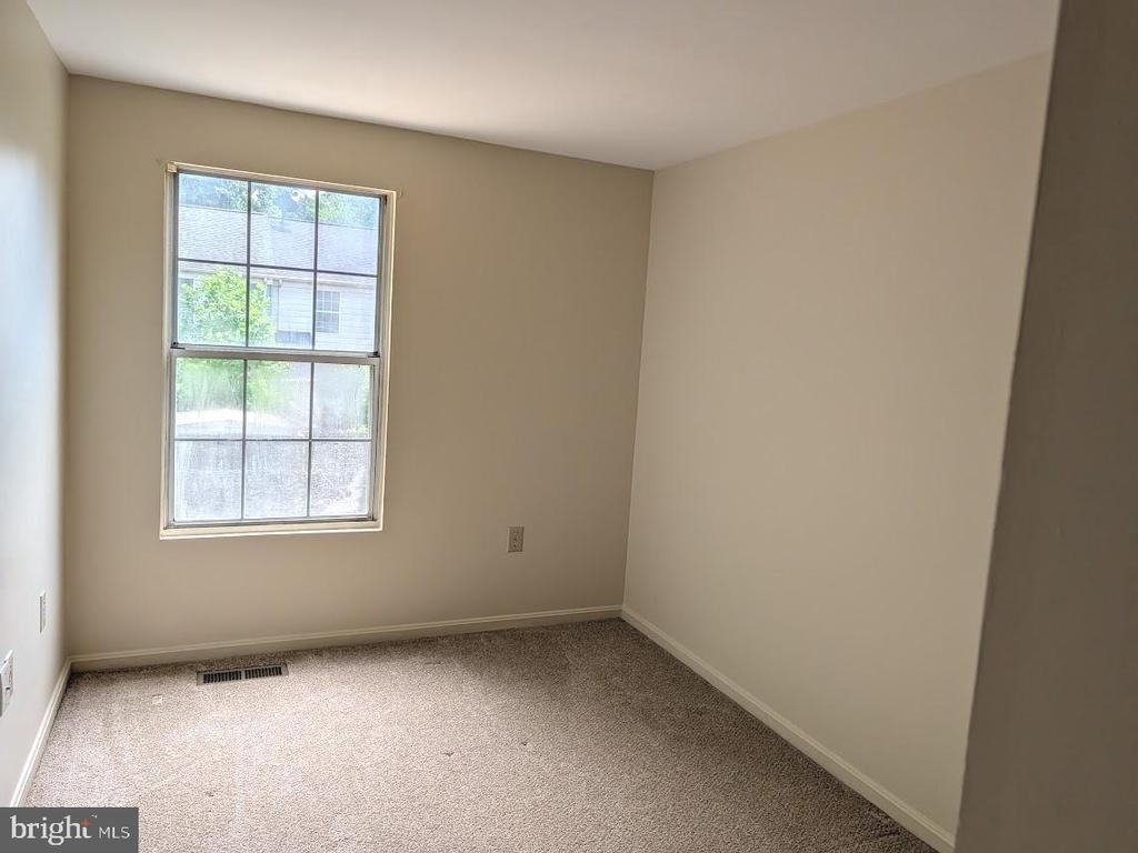 4674 Grosbeak Place - Photo 9