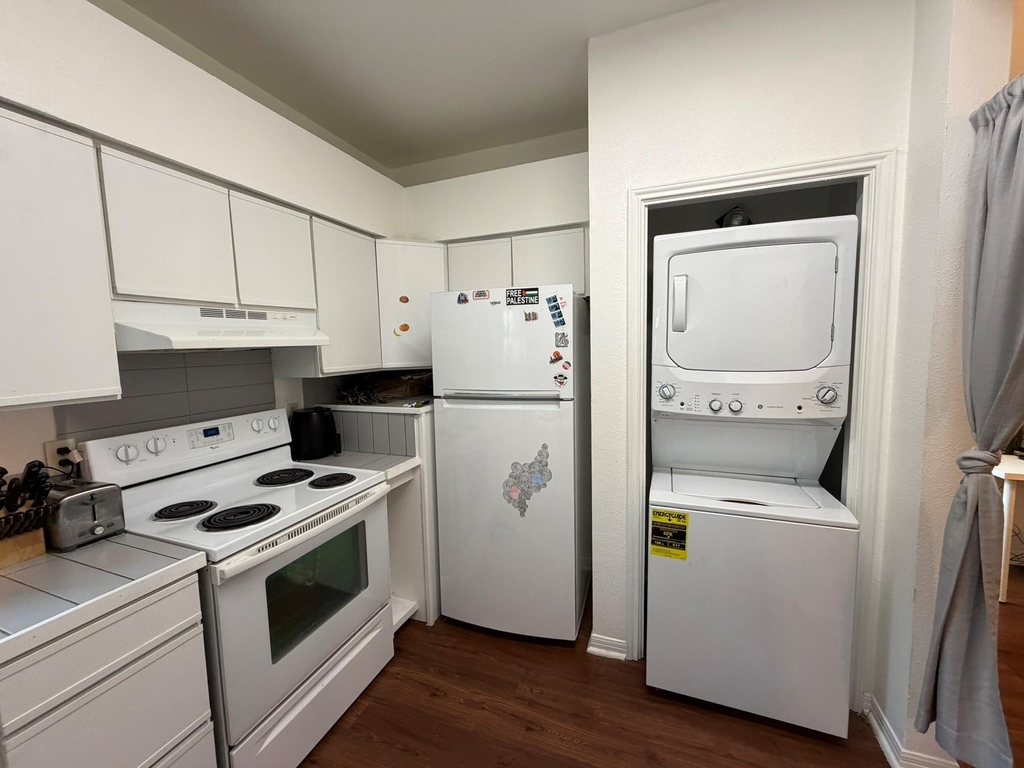 310 Pat Garrison St - Photo 9