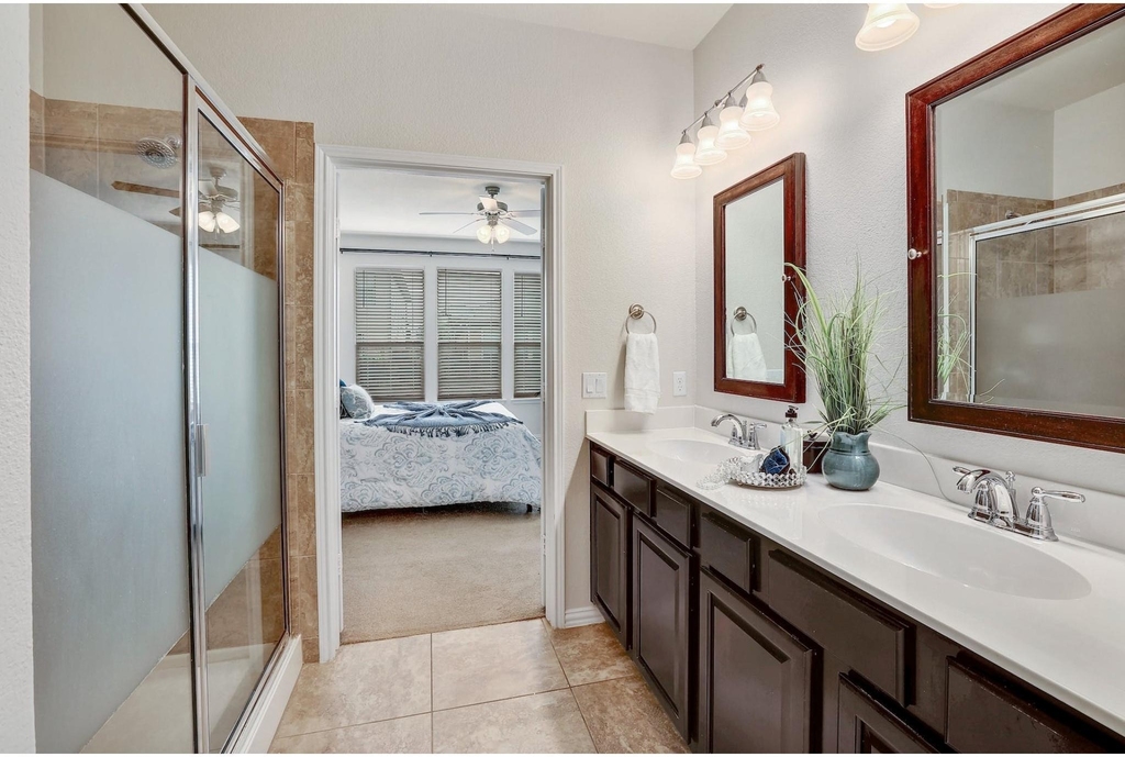16021 Travesia Way - Photo 14