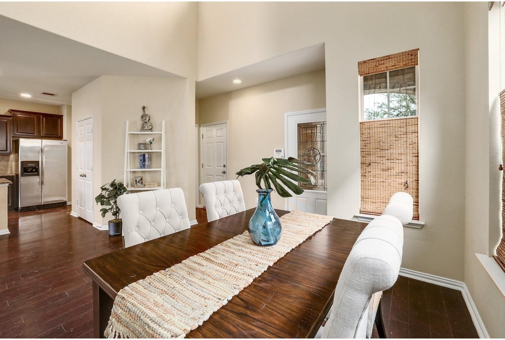 16021 Travesia Way - Photo 3