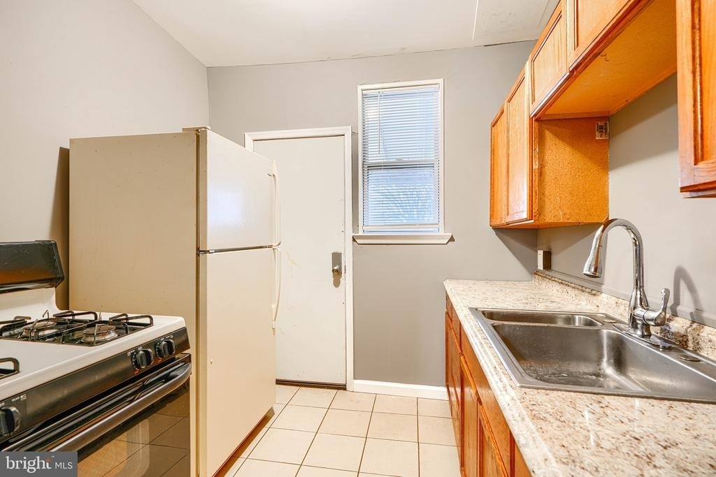1931 Griffis Avenue - Photo 6