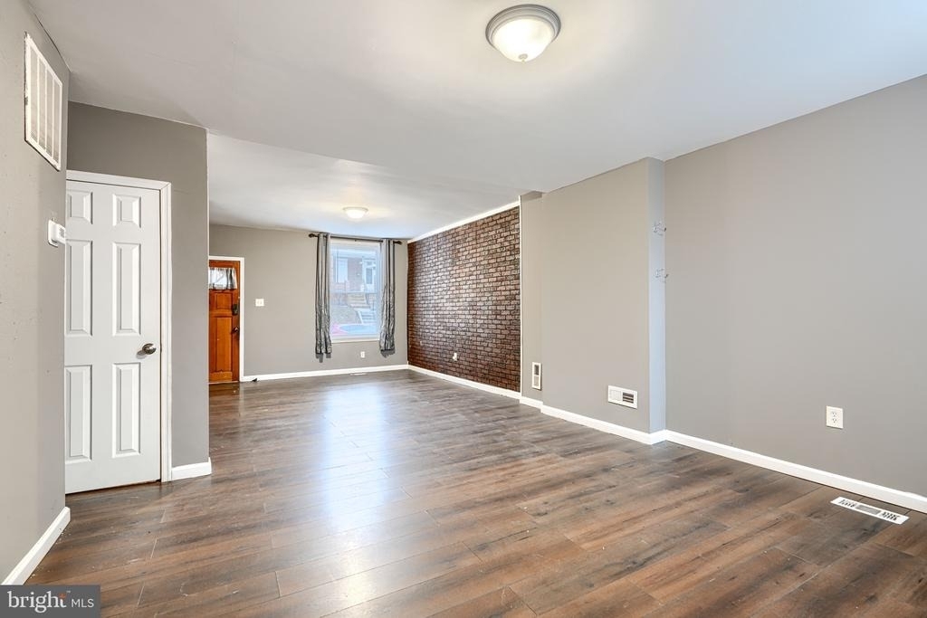 1931 Griffis Avenue - Photo 5