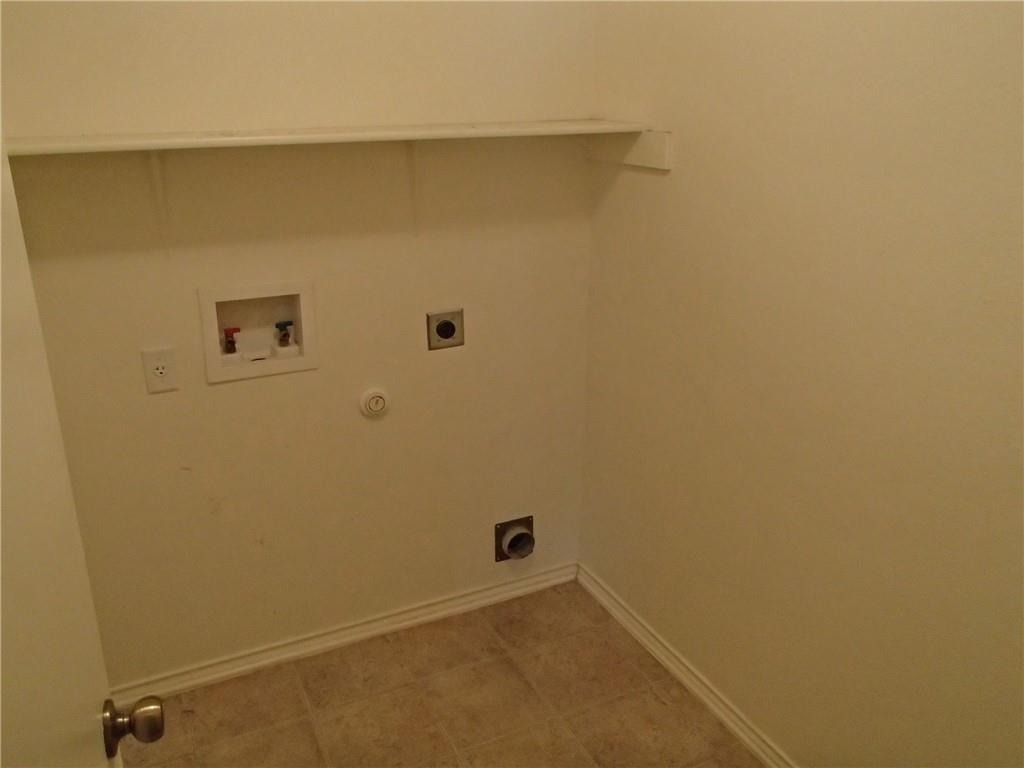224 Wildwood Dr - Photo 13