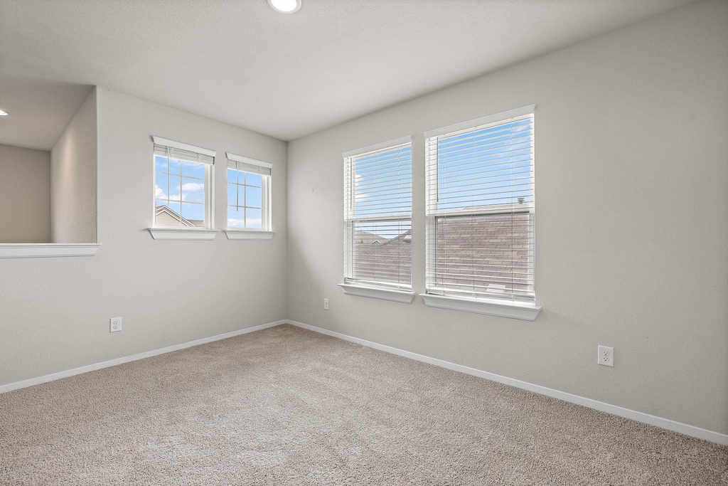 109 Fabion St - Photo 11