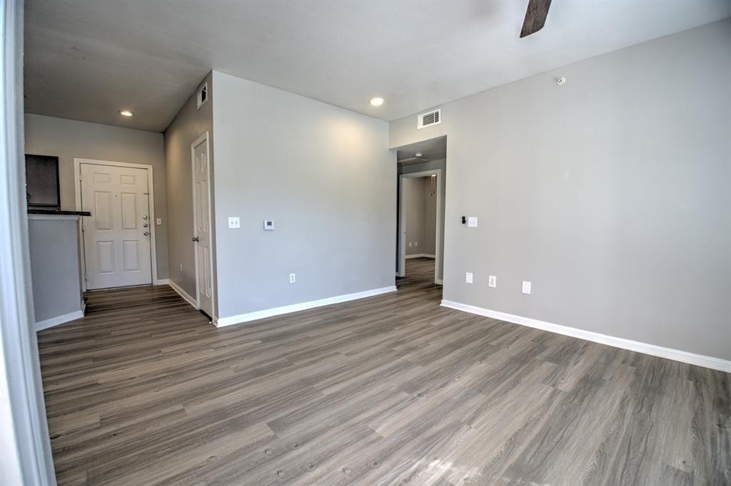 2320 Gracy Farms Unit #1323 - Photo 10
