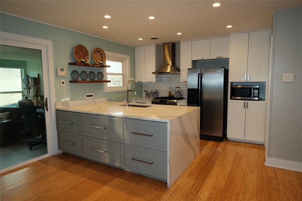 1517 Weyford Dr - Photo 4