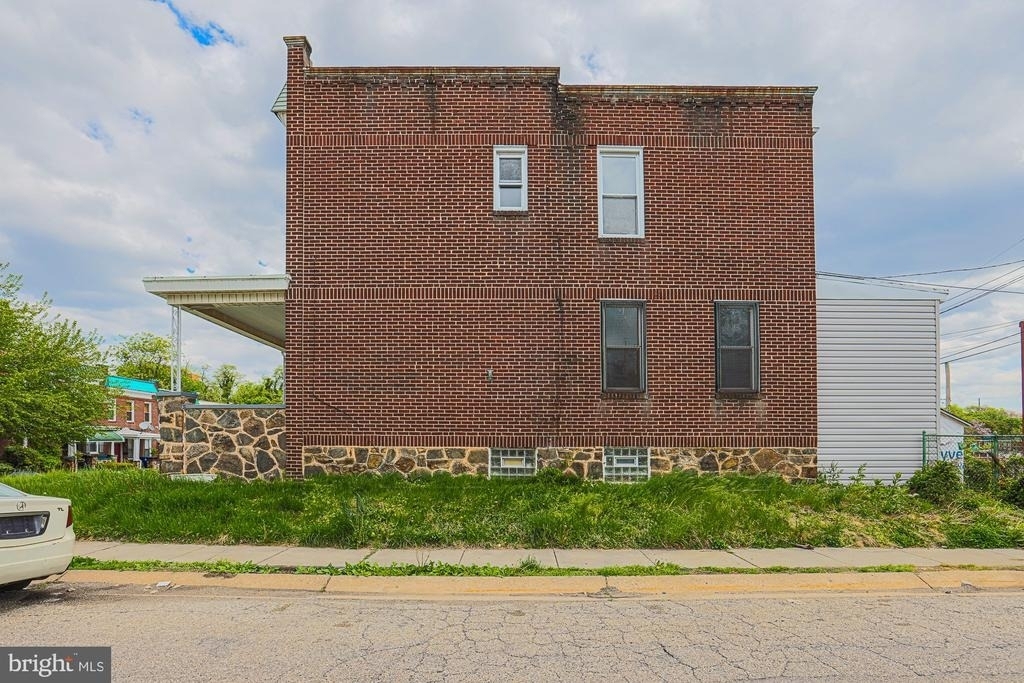 2819 Presbury Street - Photo 3