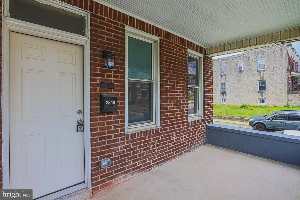 2819 Presbury Street - Photo 2
