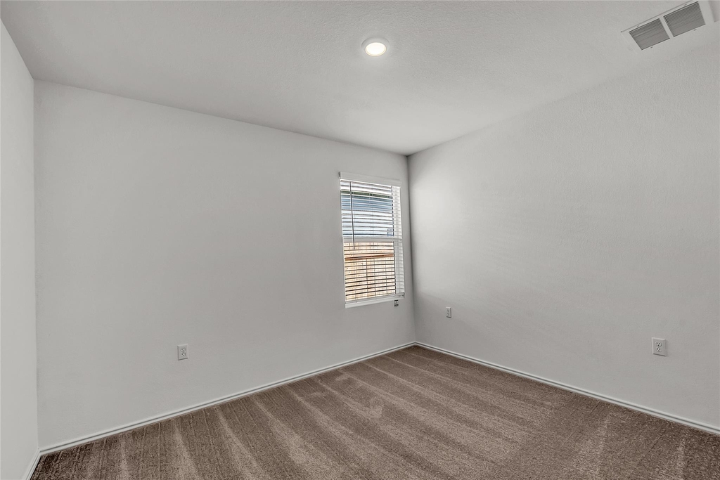 2528 Willkomen Way - Photo 16