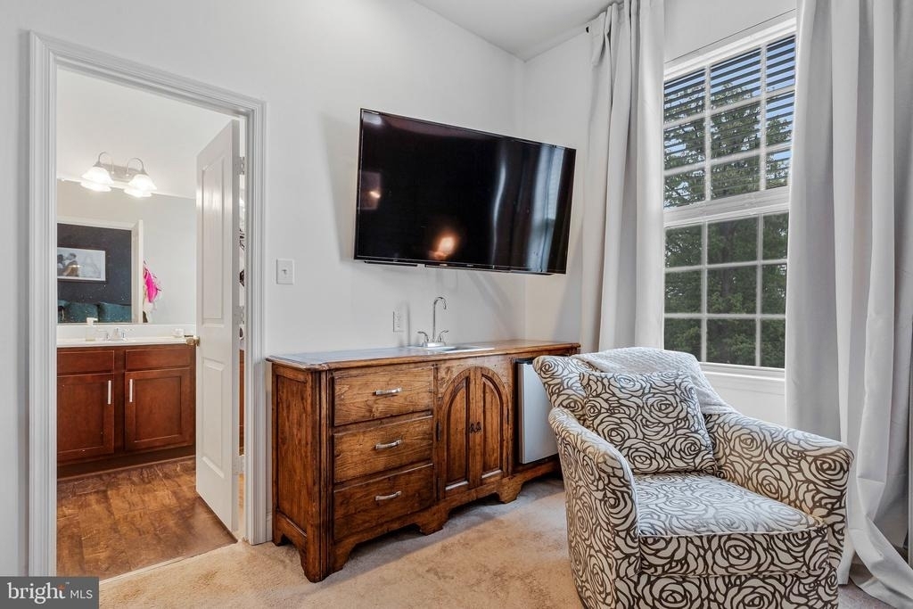 703 Skippers Lane - Photo 12