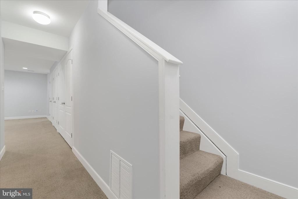 132 Pineview Avenue - Photo 37