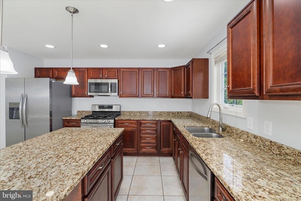 132 Pineview Avenue - Photo 15