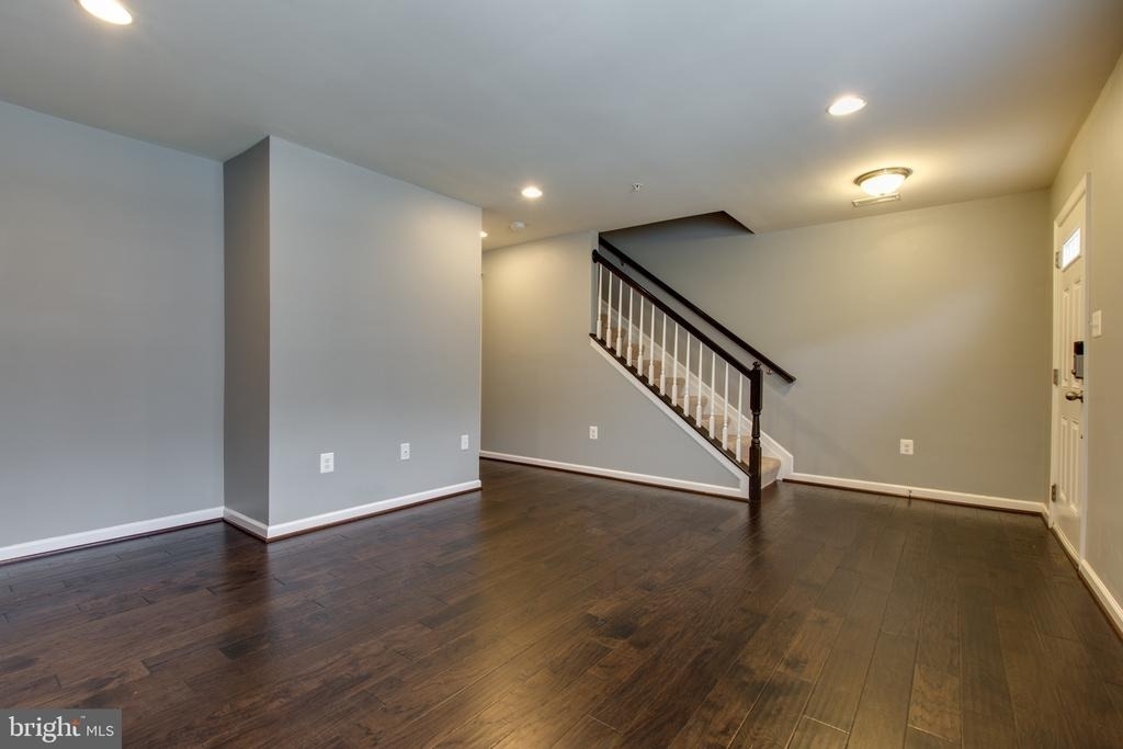 1314 Hawthorn Drive - Photo 33