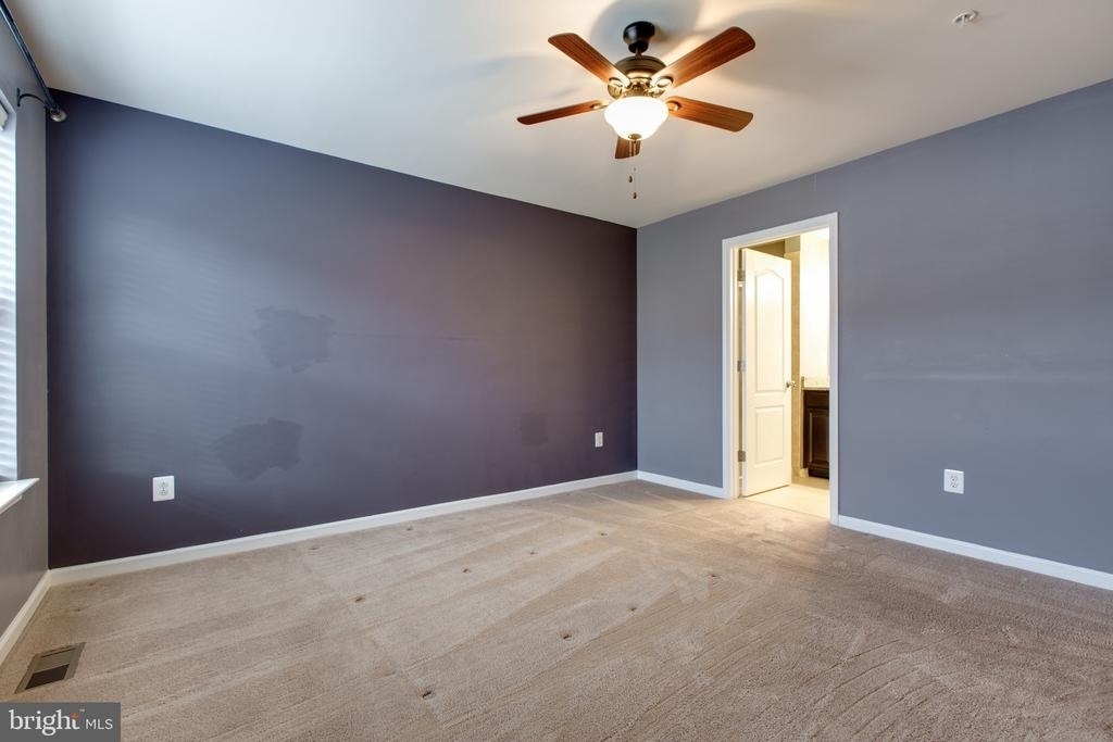 1314 Hawthorn Drive - Photo 16