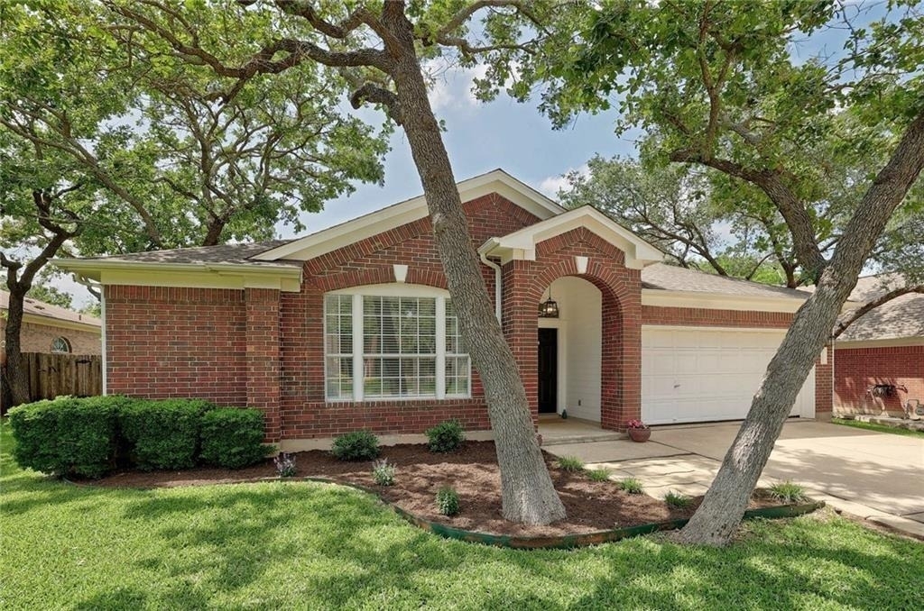 1705 Azalea Dr - Photo 1