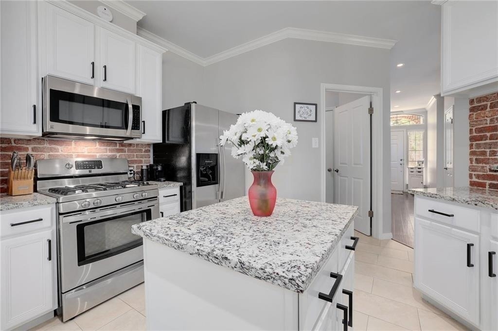 1705 Azalea Dr - Photo 9