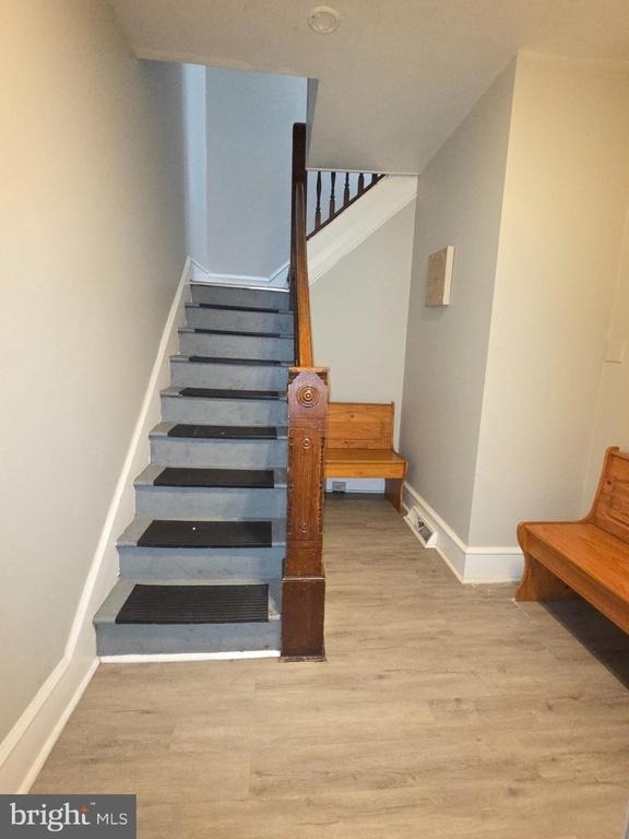 306 W 23rd Street - Photo 9