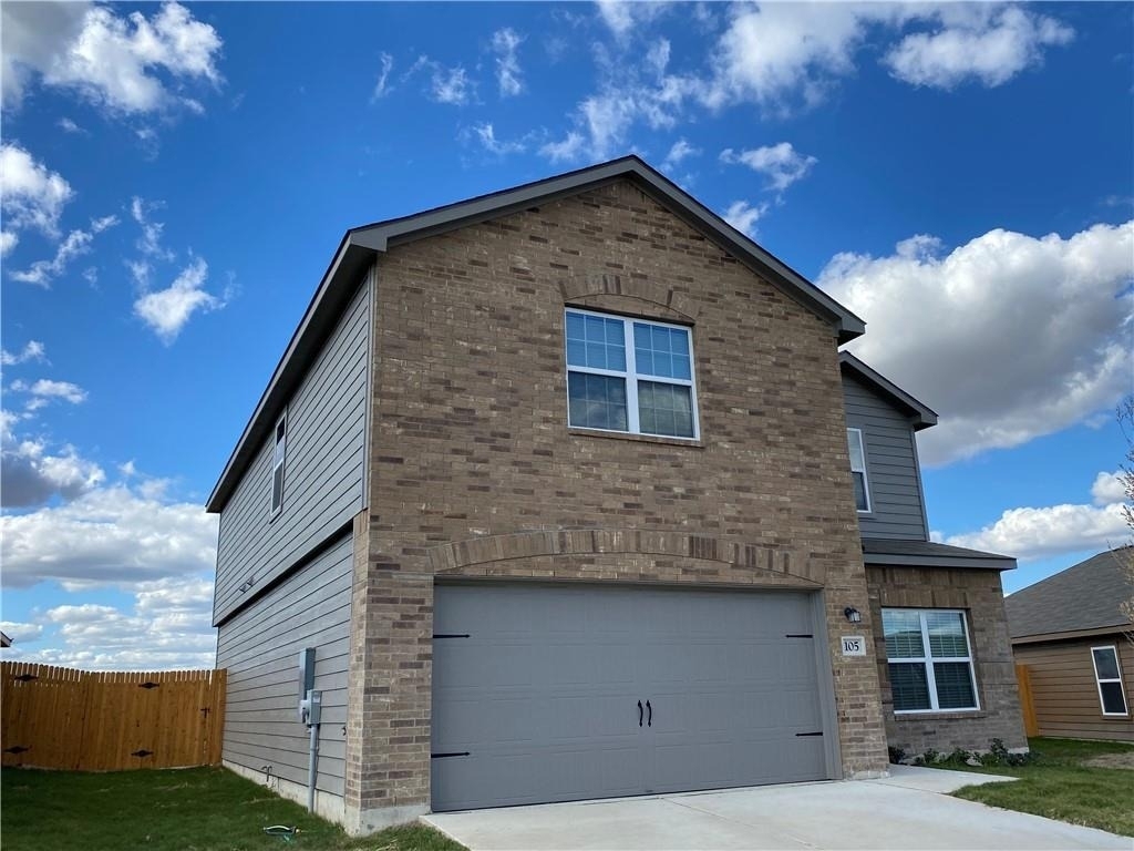 105 Brunswick Ln - Photo 2