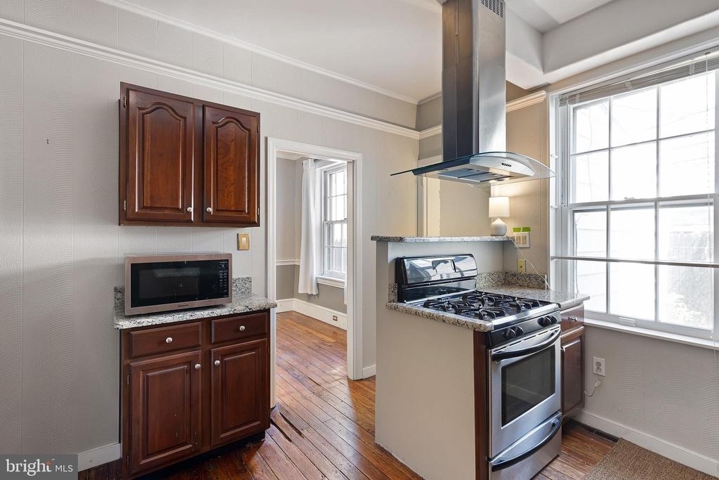 1010 Trenton Place - Photo 9