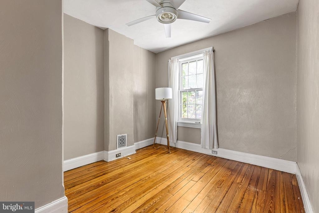 1010 Trenton Place - Photo 19