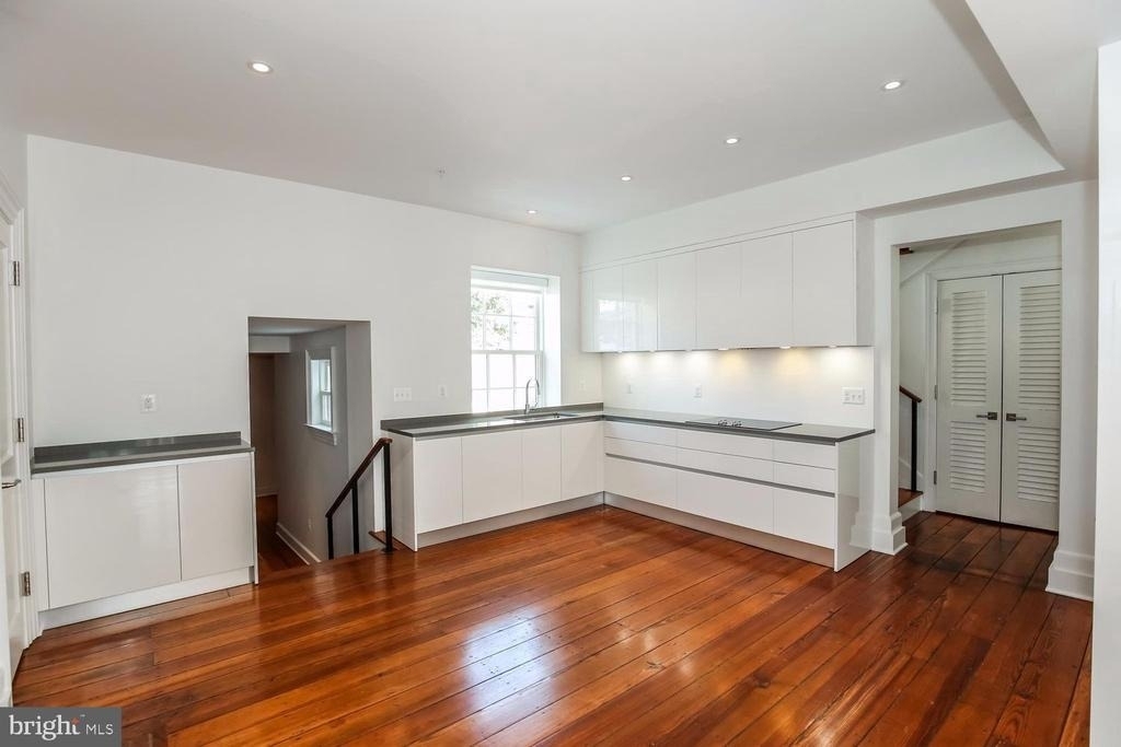 3009 M Street Nw - Photo 4