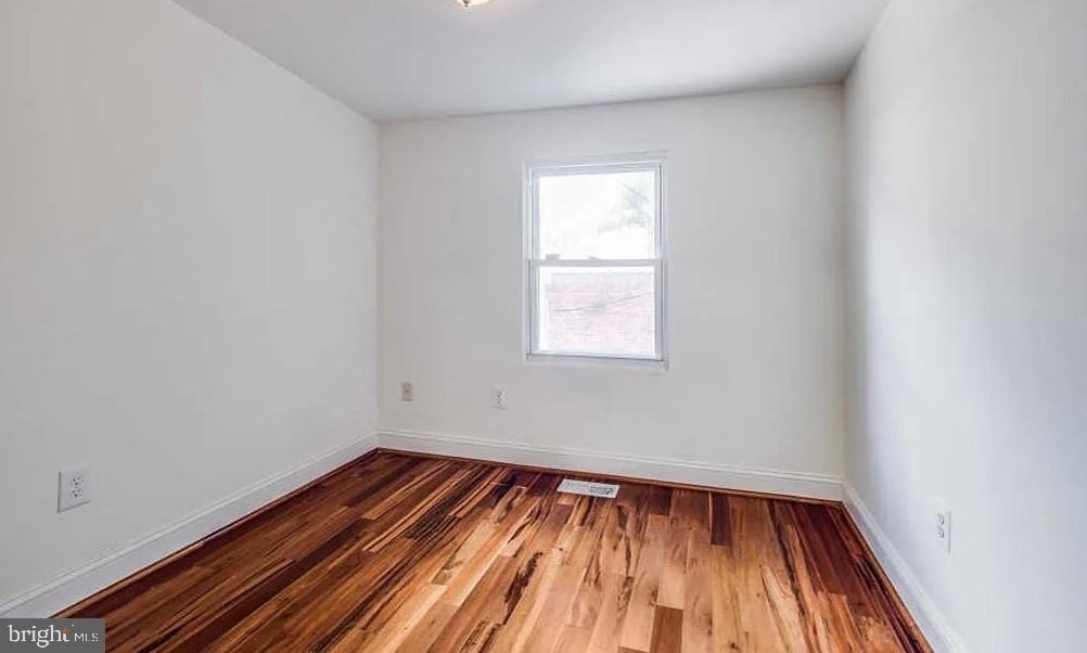 729 10th Street Ne - Photo 12