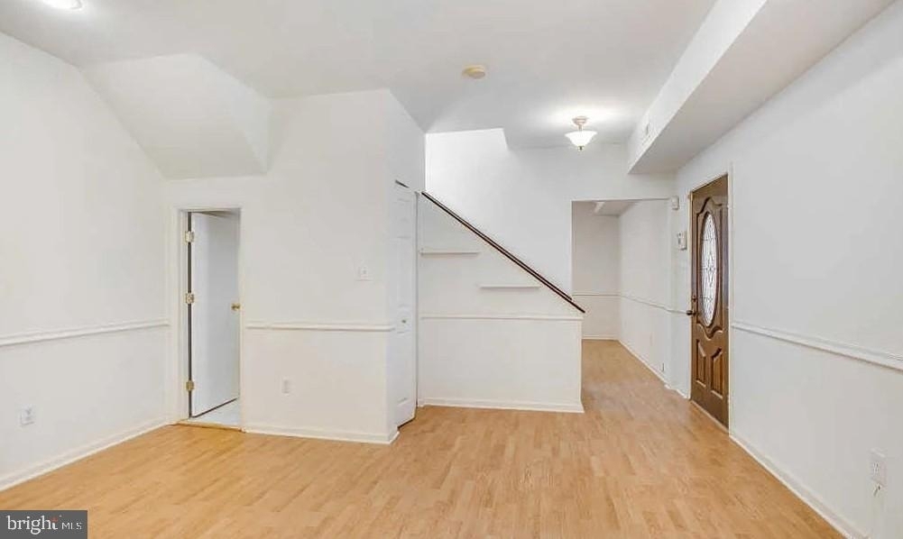 729 10th Street Ne - Photo 3
