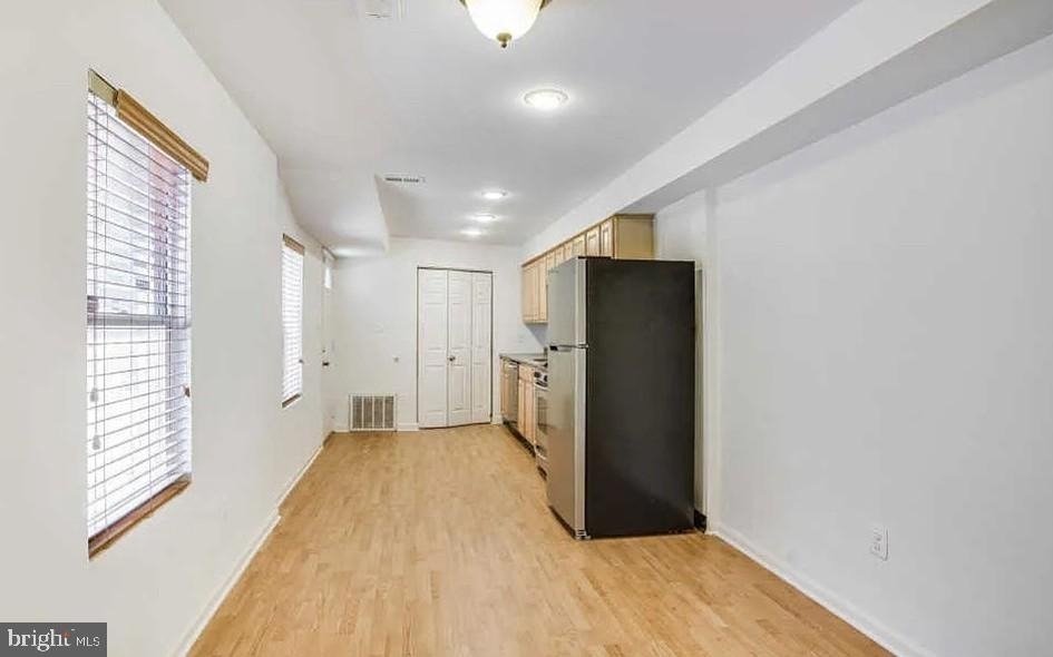 729 10th Street Ne - Photo 5