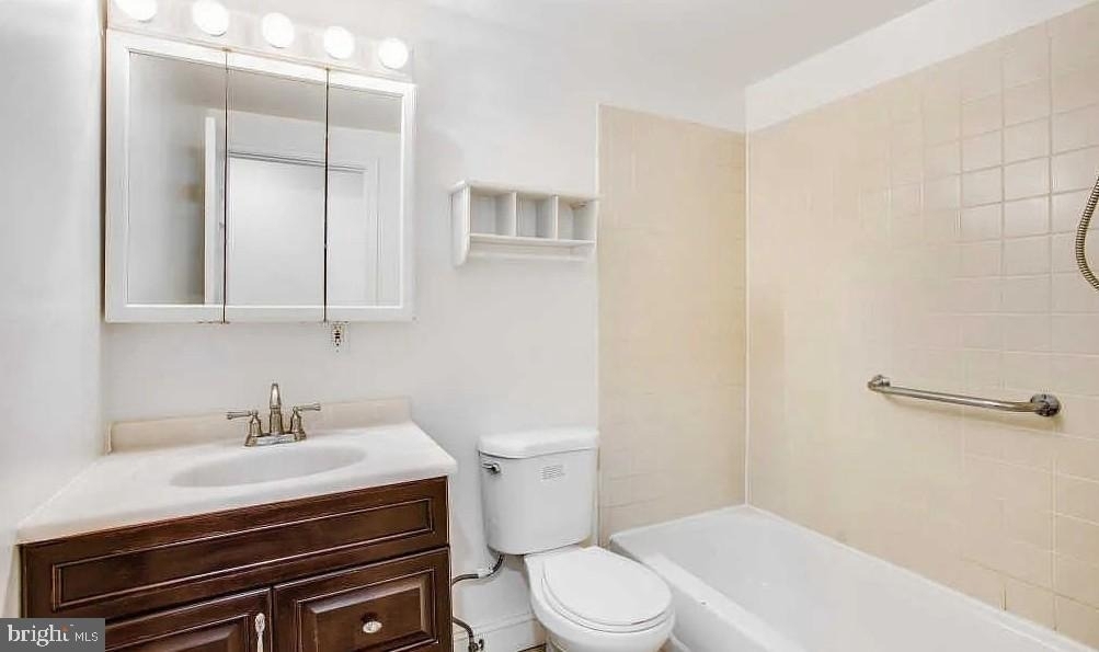 729 10th Street Ne - Photo 11
