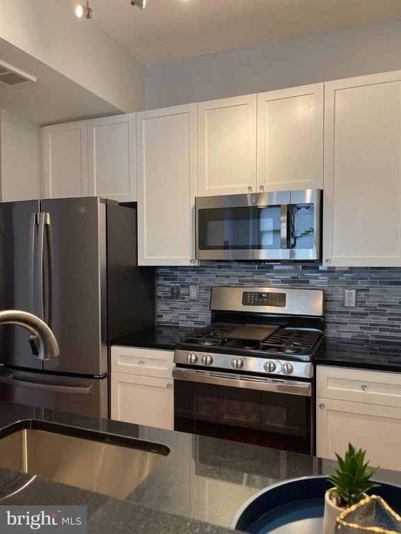 2120 Vermont Avenue Nw - Photo 3