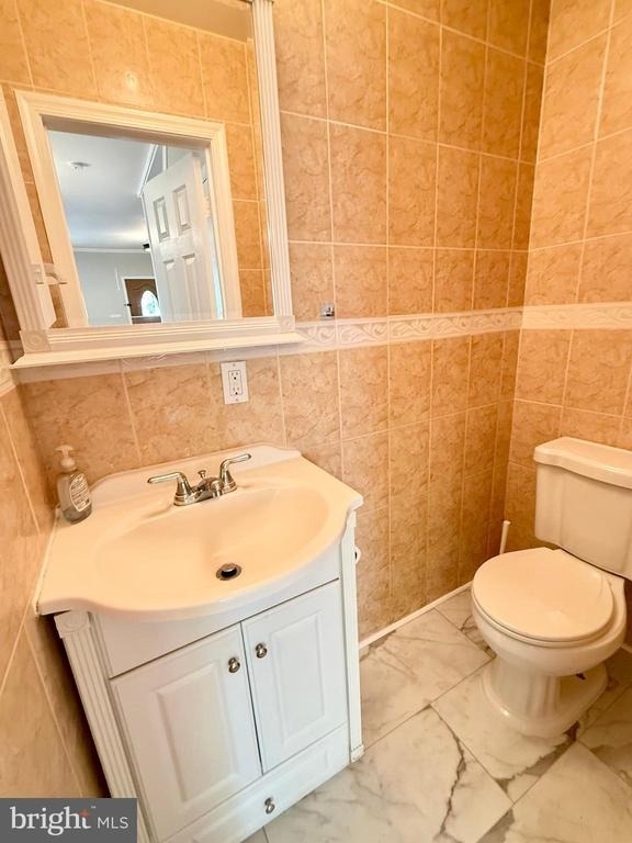 1004 Girard Street Nw - Photo 8