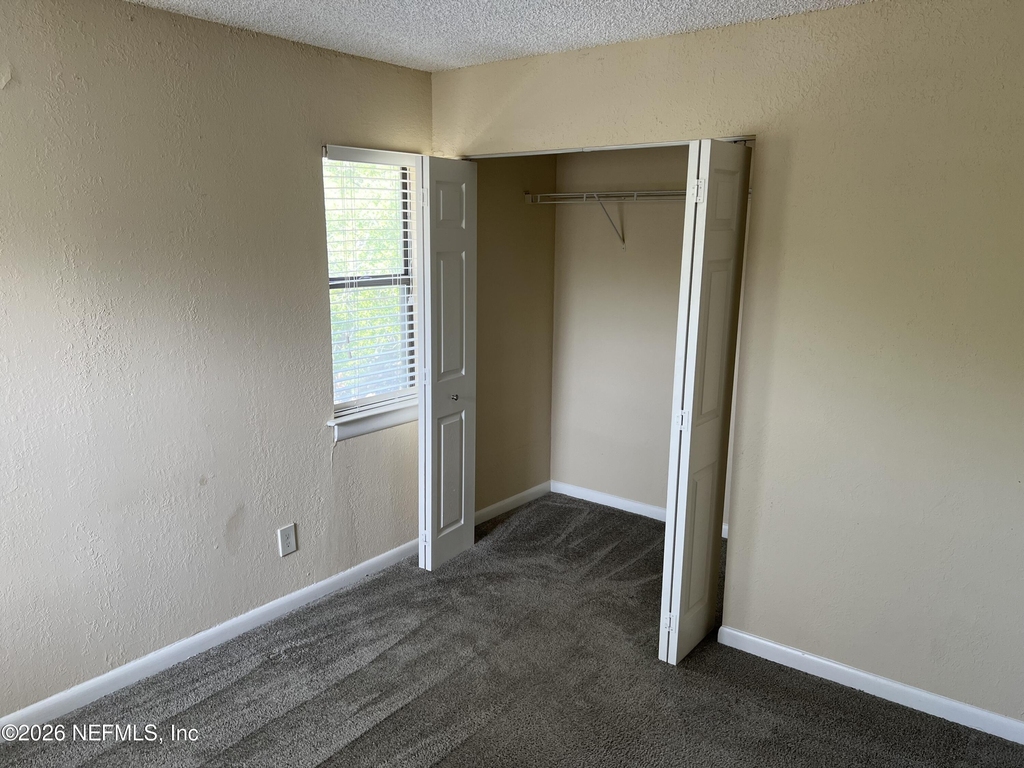 100 Fairway Park Boulevard - Photo 4