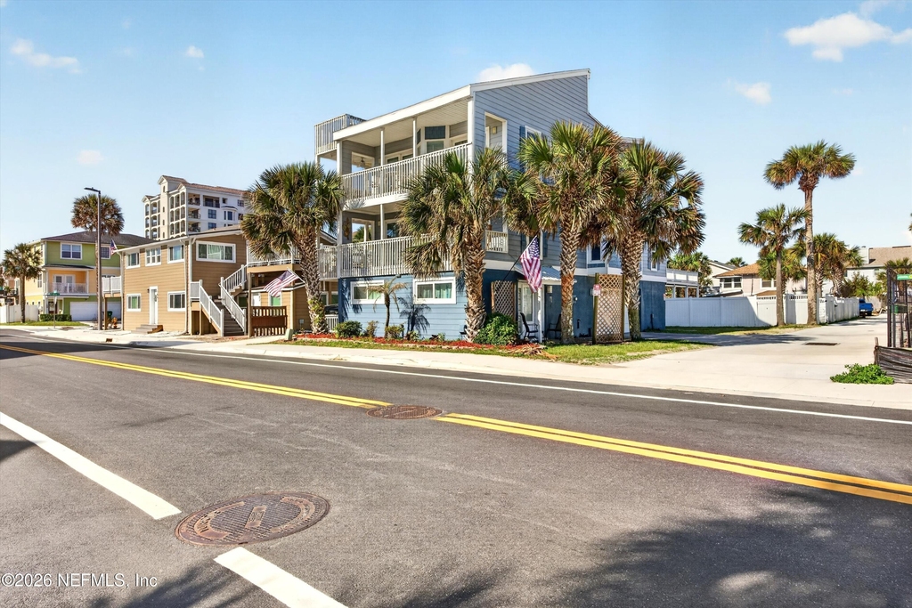 724 1st Street - Photo 33