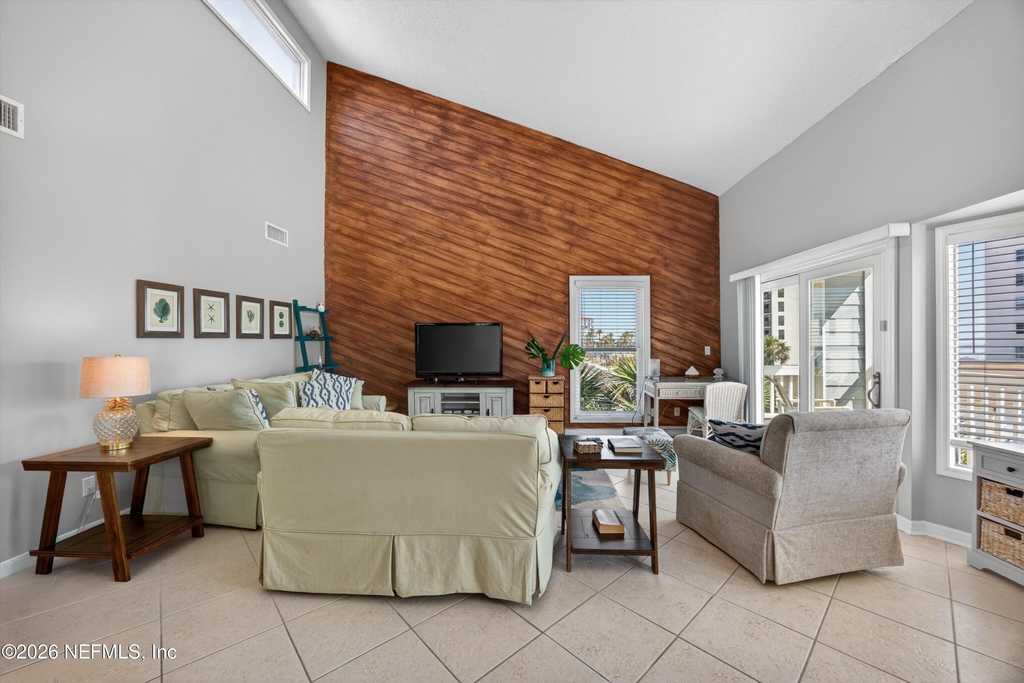 724 1st Street - Photo 4