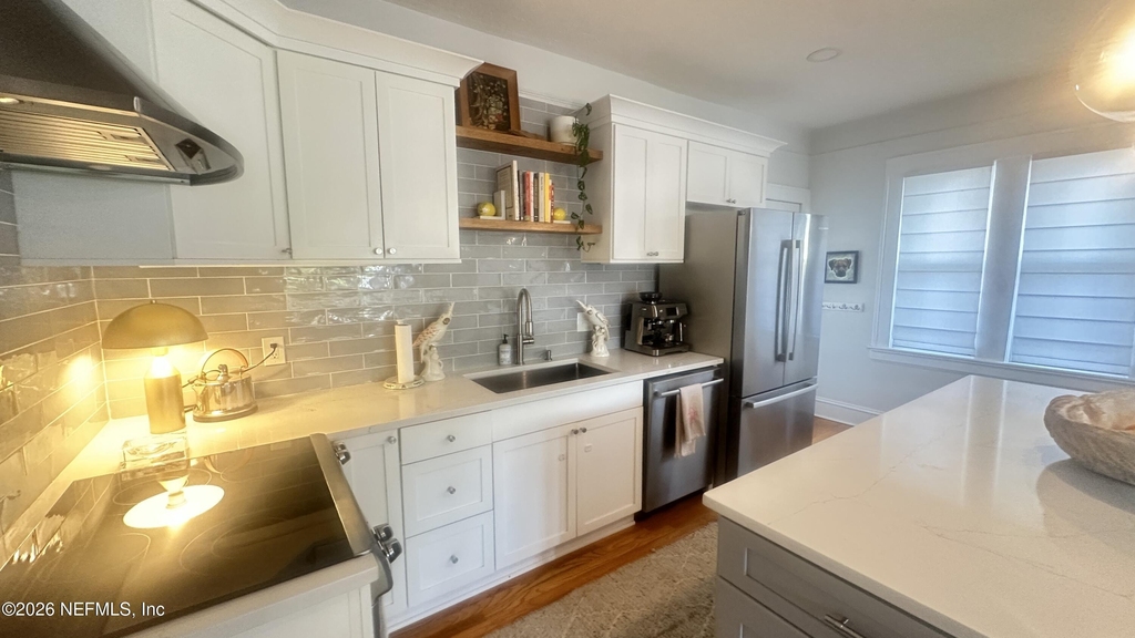 1332 Belvedere Avenue - Photo 7