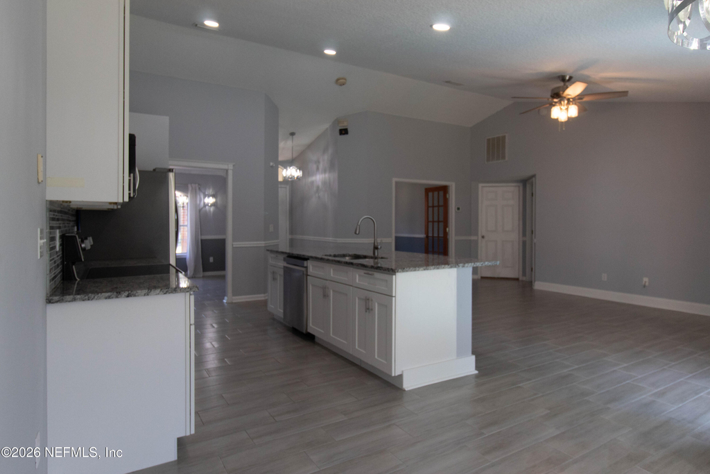 236 Clover Court - Photo 6