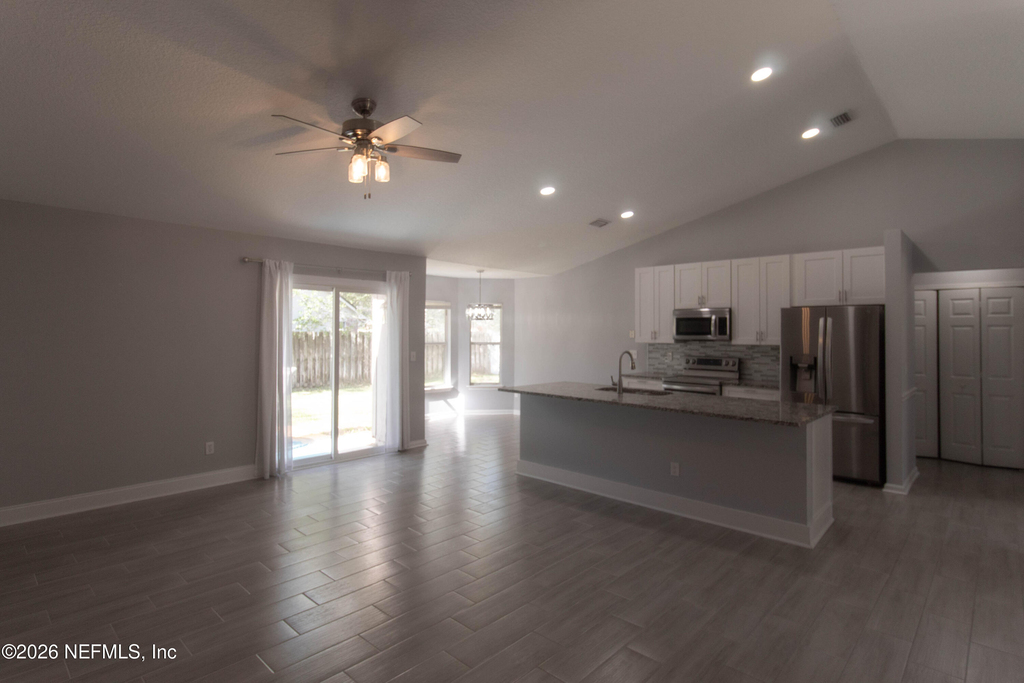 236 Clover Court - Photo 3