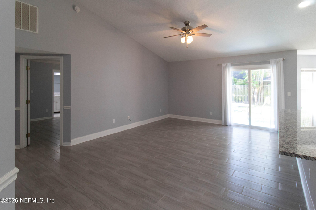 236 Clover Court - Photo 8