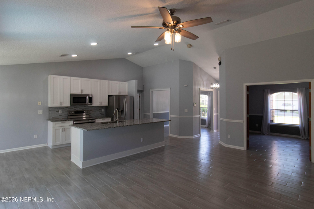 236 Clover Court - Photo 2