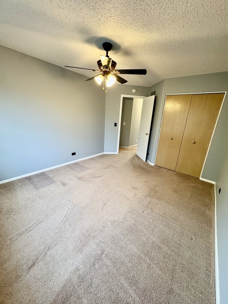 319 Deer Glen Way - Photo 14