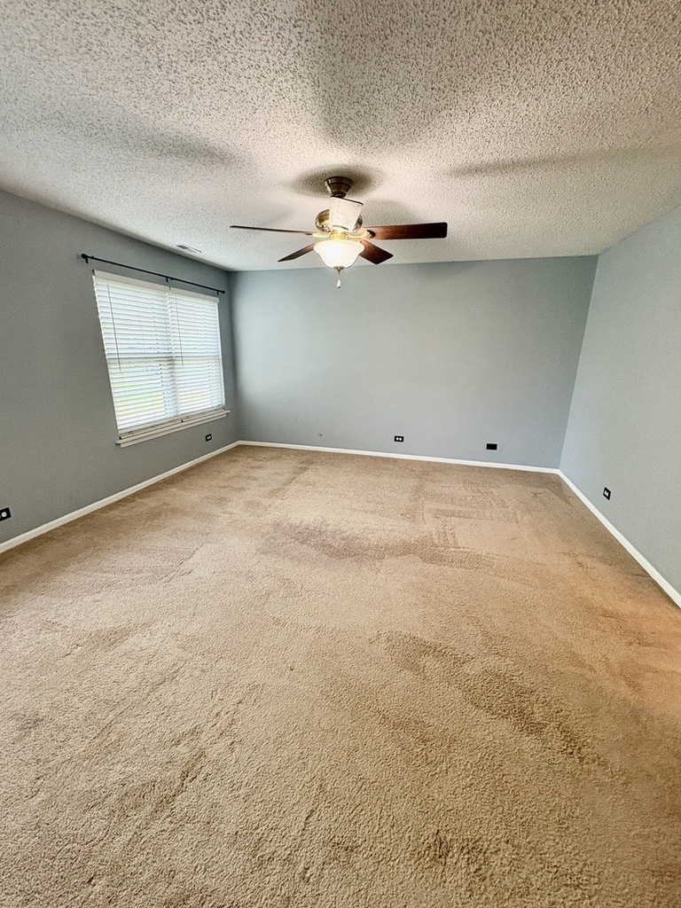 319 Deer Glen Way - Photo 16