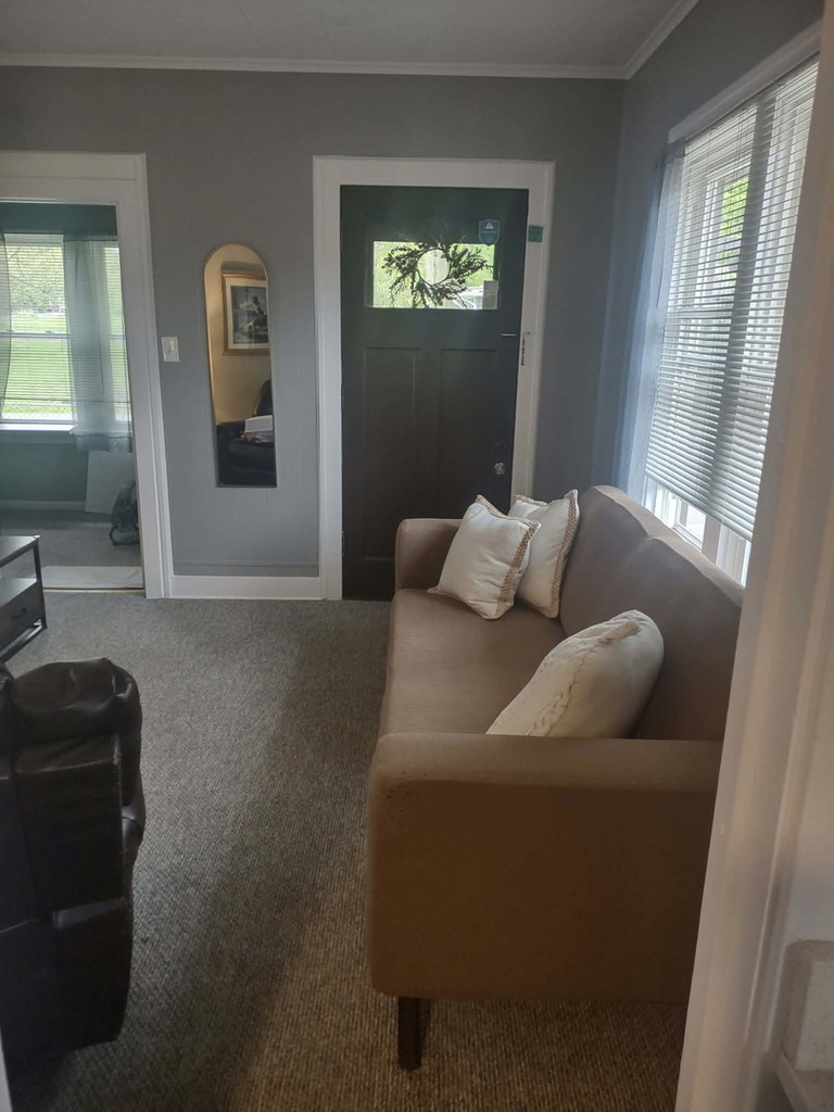 827 Porter Street - Photo 1