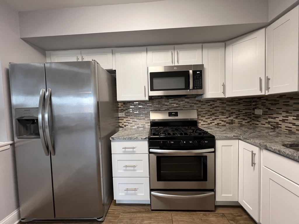 1220 Carol Street - Photo 2