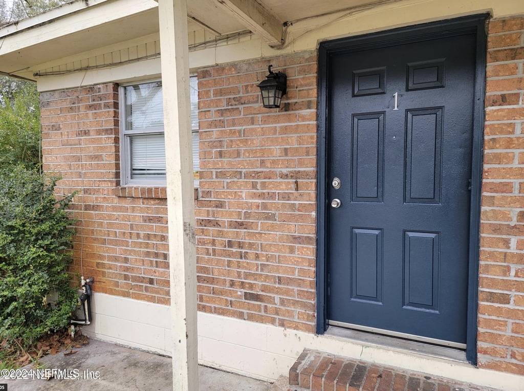 1443 Winnebago Avenue - Photo 1